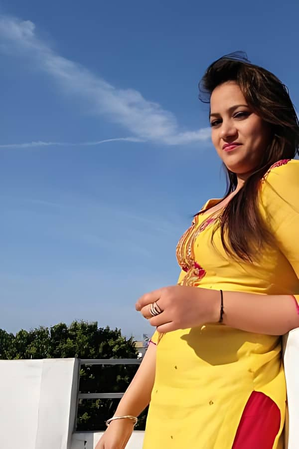  Call Girl in Noida Extension 